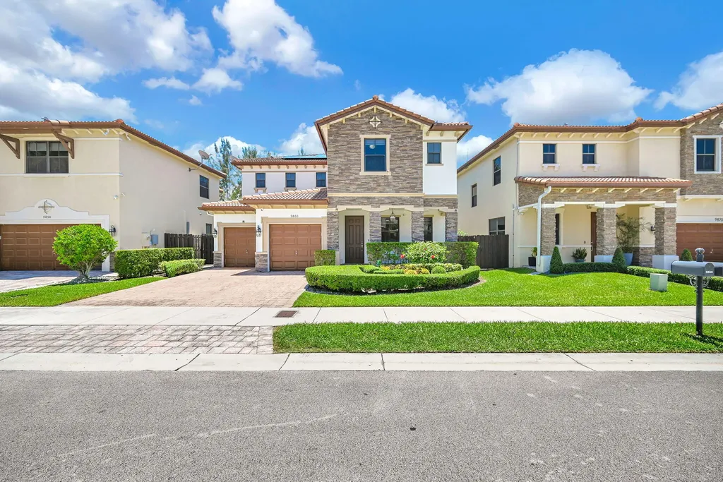 9860 NW 86th Terrace Doral FL 33178