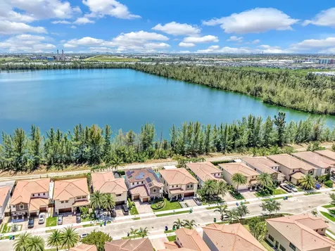 9860 NW 86th Terrace Doral FL 33178