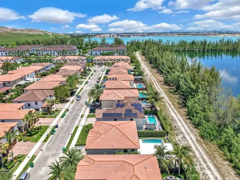9860 NW 86th Terrace Doral FL 33178