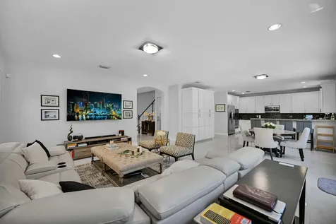 9860 NW 86th Terrace Doral FL 33178