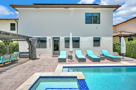 9860 NW 86th Terrace Doral FL 33178