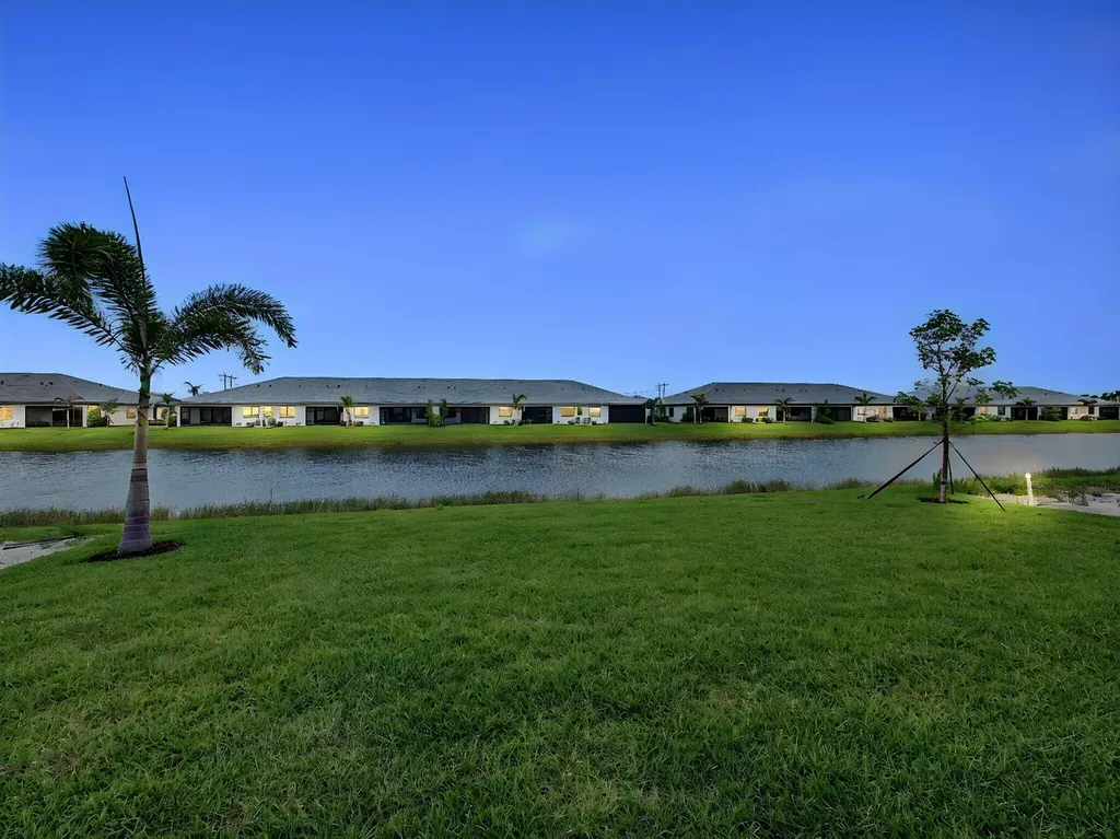 12516 SW Compass Point Drive Port St Lucie FL 34987