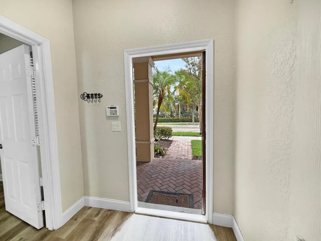 105 E Pigeon Plum Drive Jupiter FL 33458