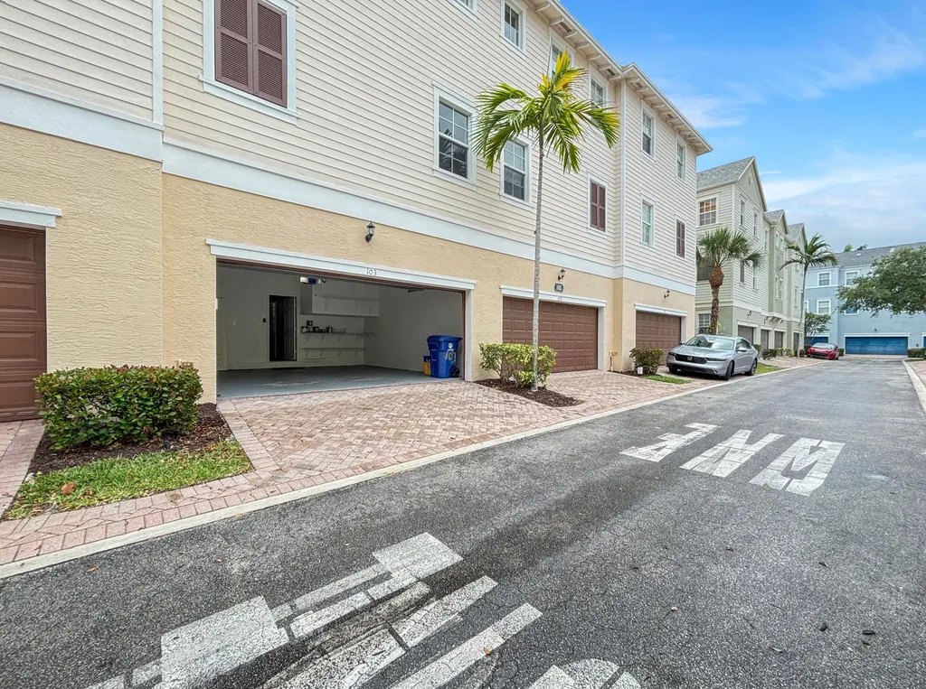 105 E Pigeon Plum Drive Jupiter FL 33458
