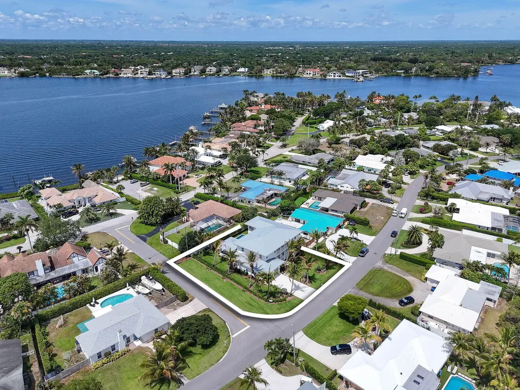 91 Golfview Drive Tequesta FL 33469