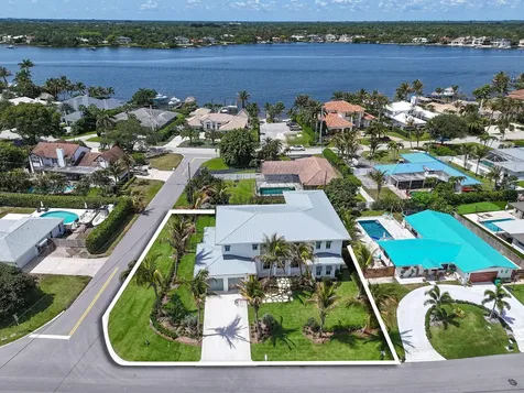 91 Golfview Drive Tequesta FL 33469
