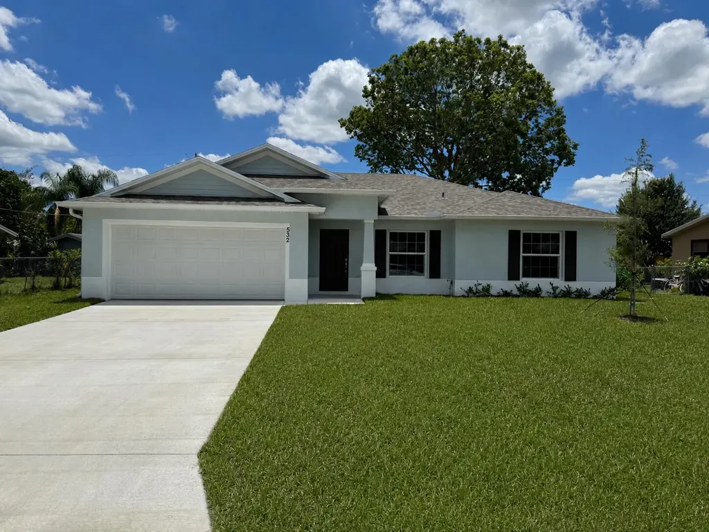 532 SW Buswell Avenue Port St Lucie FL 34983