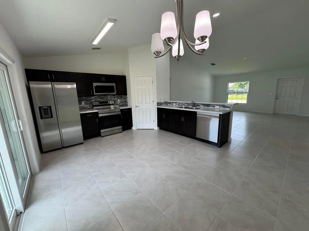 532 SW Buswell Avenue Port St Lucie FL 34983