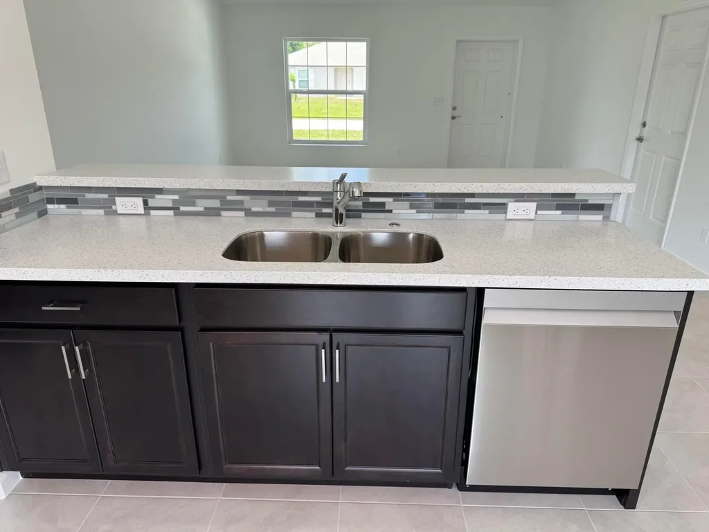 532 SW Buswell Avenue Port St Lucie FL 34983
