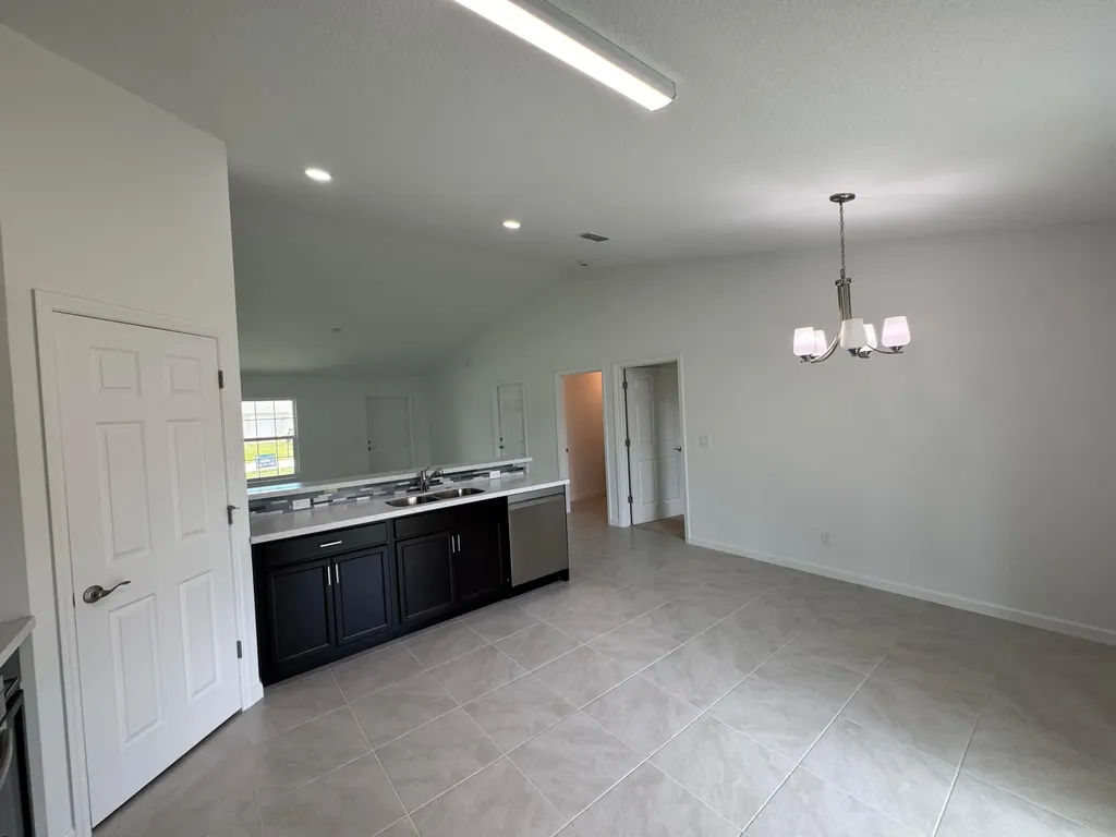 532 SW Buswell Avenue Port St Lucie FL 34983