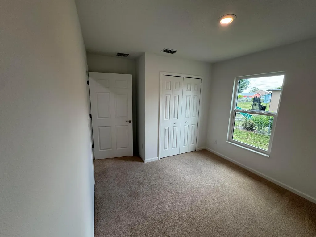 532 SW Buswell Avenue Port St Lucie FL 34983