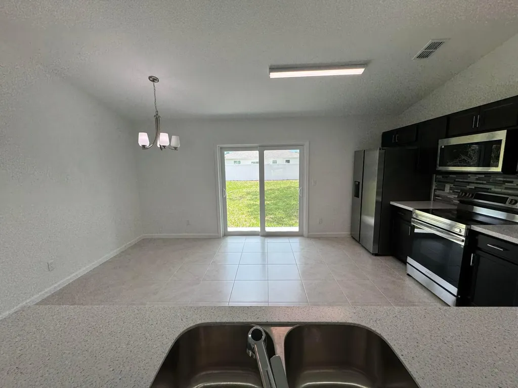 532 SW Buswell Avenue Port St Lucie FL 34983