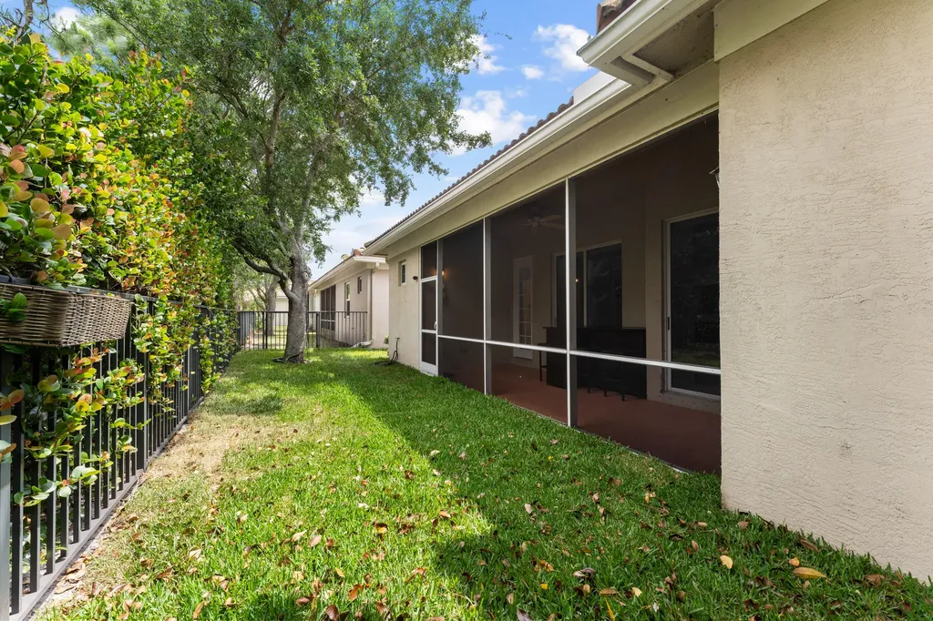 2345 Curley Cut West Palm Beach FL 33411