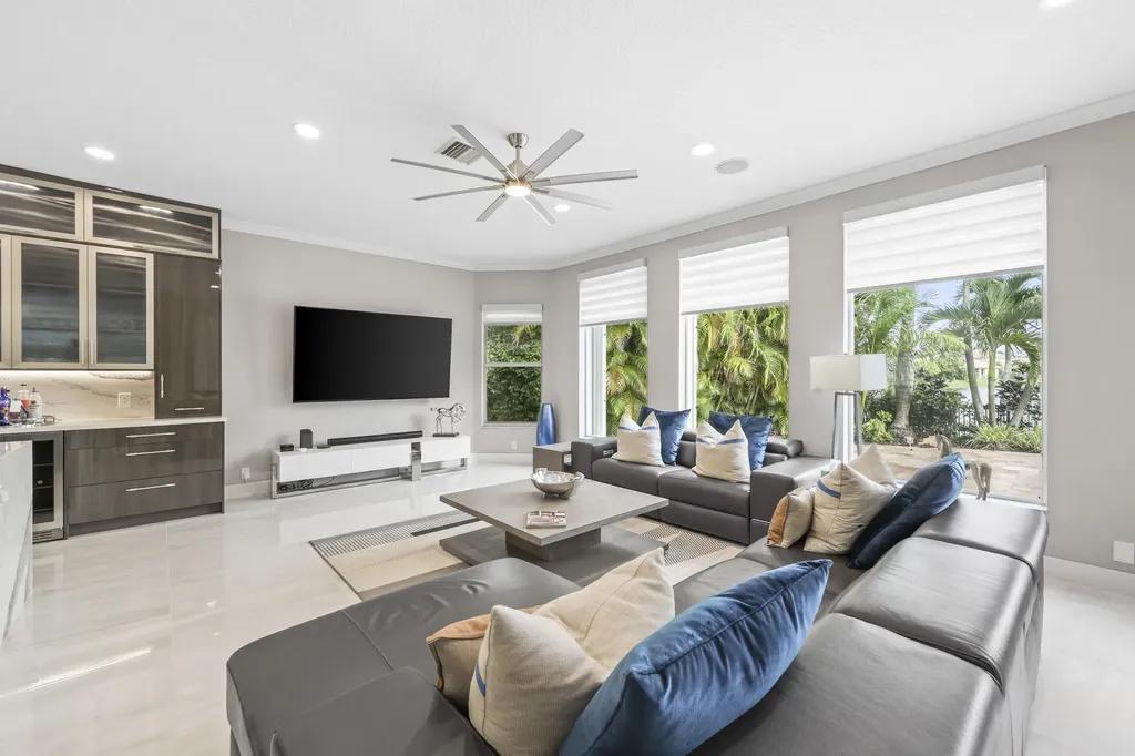 10980 NW 69th Place Parkland FL 33076