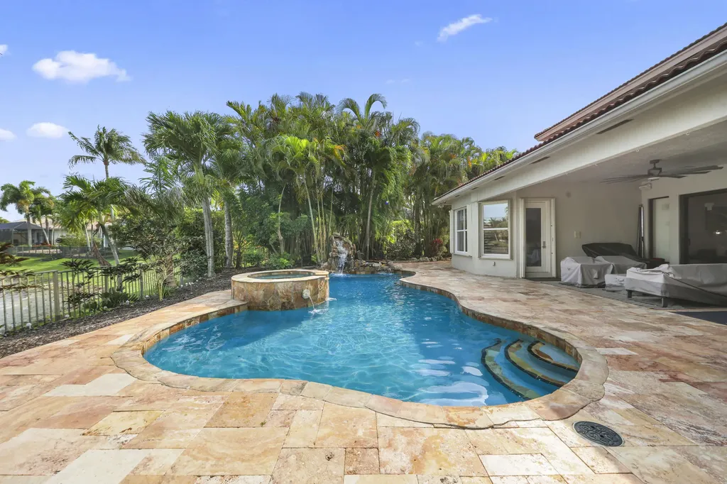 10980 NW 69th Place Parkland FL 33076