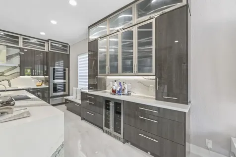 10980 NW 69th Place Parkland FL 33076