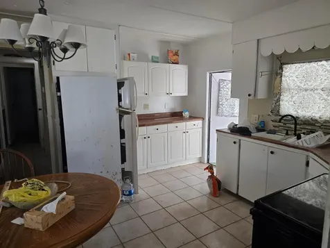 8122 SE Skylark Avenue Hobe Sound FL 33455