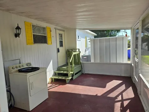 8122 SE Skylark Avenue Hobe Sound FL 33455
