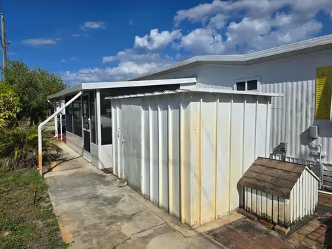 8122 SE Skylark Avenue Hobe Sound FL 33455