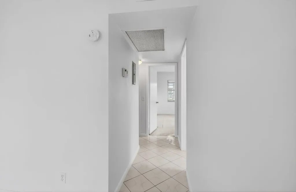 360 Fanshaw I Boca Raton FL 33434