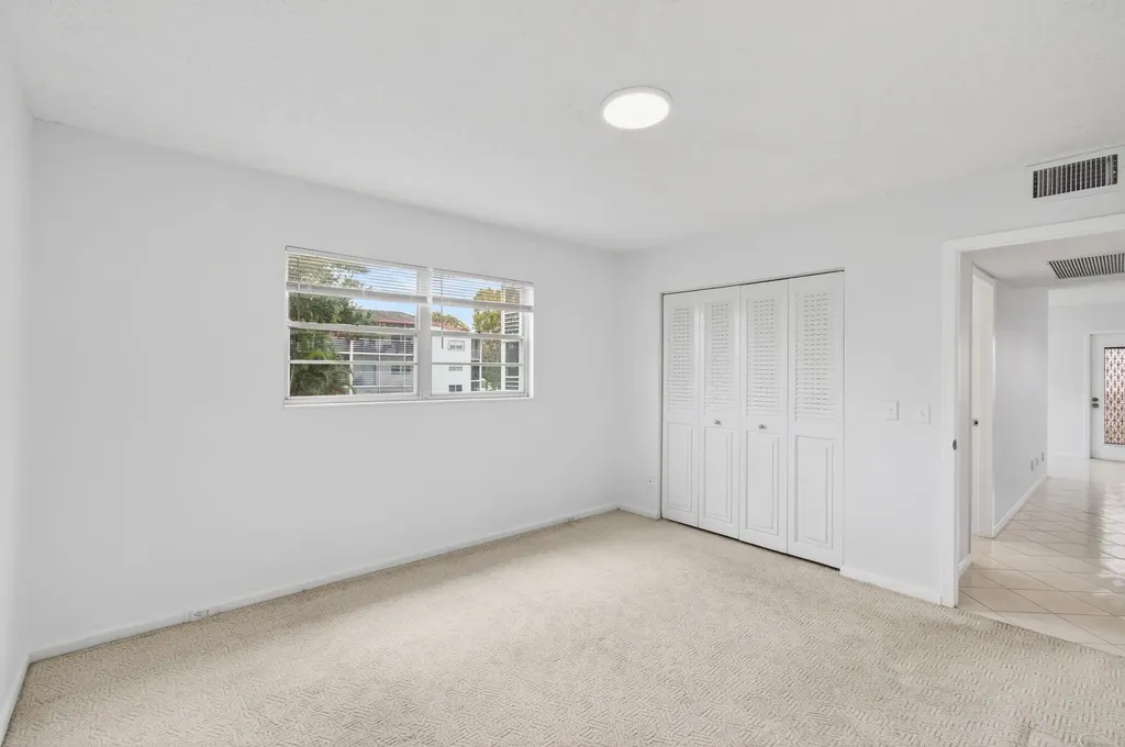 360 Fanshaw I Boca Raton FL 33434