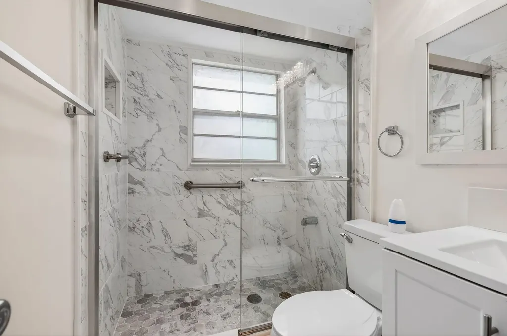 360 Fanshaw I Boca Raton FL 33434