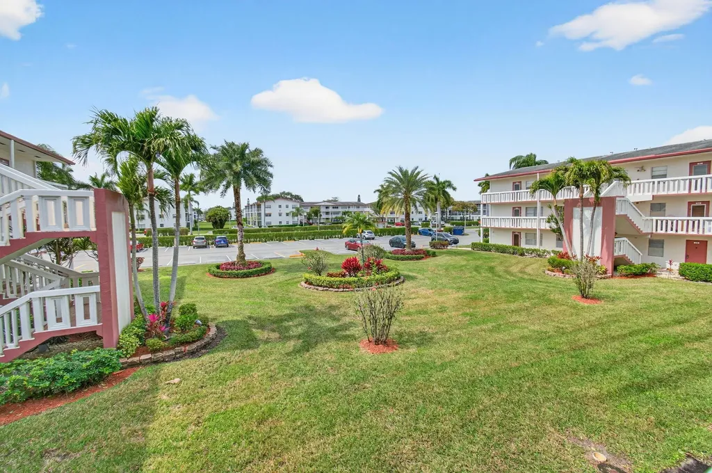 360 Fanshaw I Boca Raton FL 33434