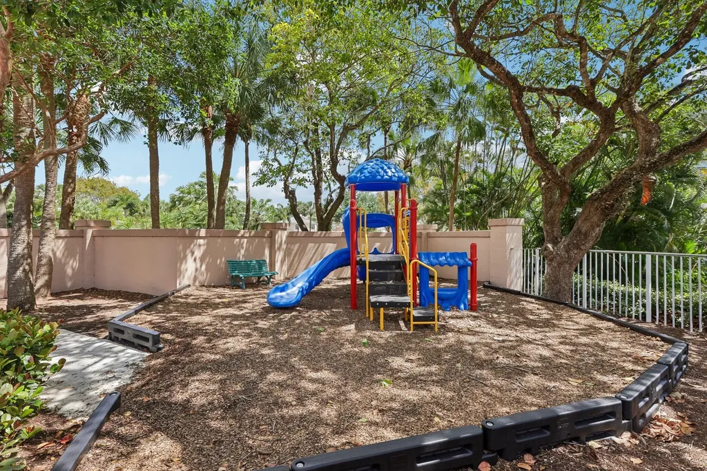 1110 NW 105th Way Plantation FL 33322
