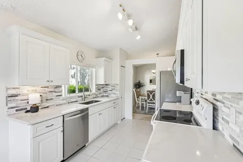 1110 NW 105th Way Plantation FL 33322