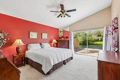 1110 NW 105th Way Plantation FL 33322