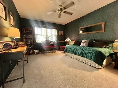 1110 NW 105th Way Plantation FL 33322