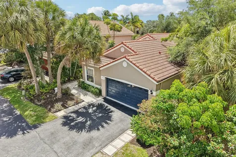 1110 NW 105th Way Plantation FL 33322