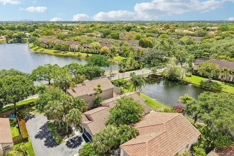 1110 NW 105th Way Plantation FL 33322