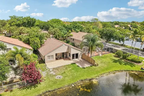1110 NW 105th Way Plantation FL 33322