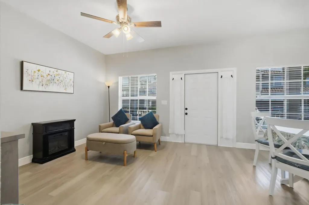 10581 NW 56th Place Coral Springs FL 33076