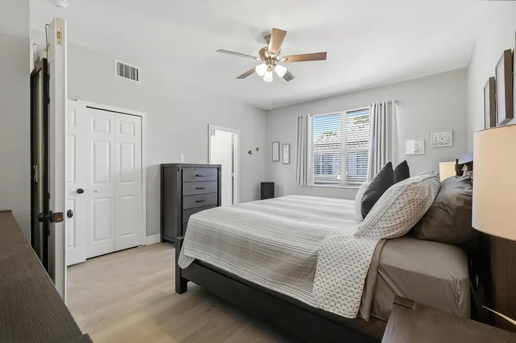 10581 NW 56th Place Coral Springs FL 33076