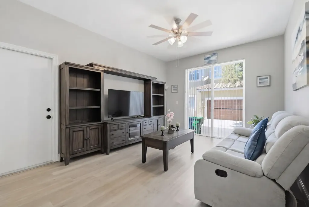 10581 NW 56th Place Coral Springs FL 33076