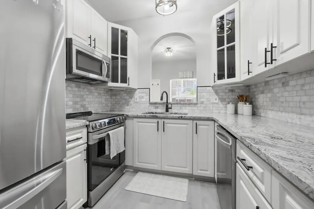 10581 NW 56th Place Coral Springs FL 33076