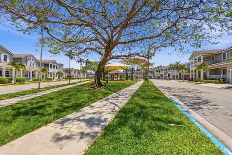 10581 NW 56th Place Coral Springs FL 33076