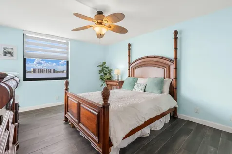 116 Lake Emerald Drive Oakland Park FL 33309
