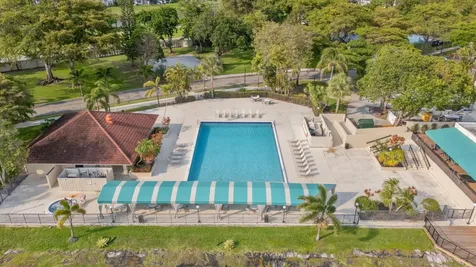 116 Lake Emerald Drive Oakland Park FL 33309