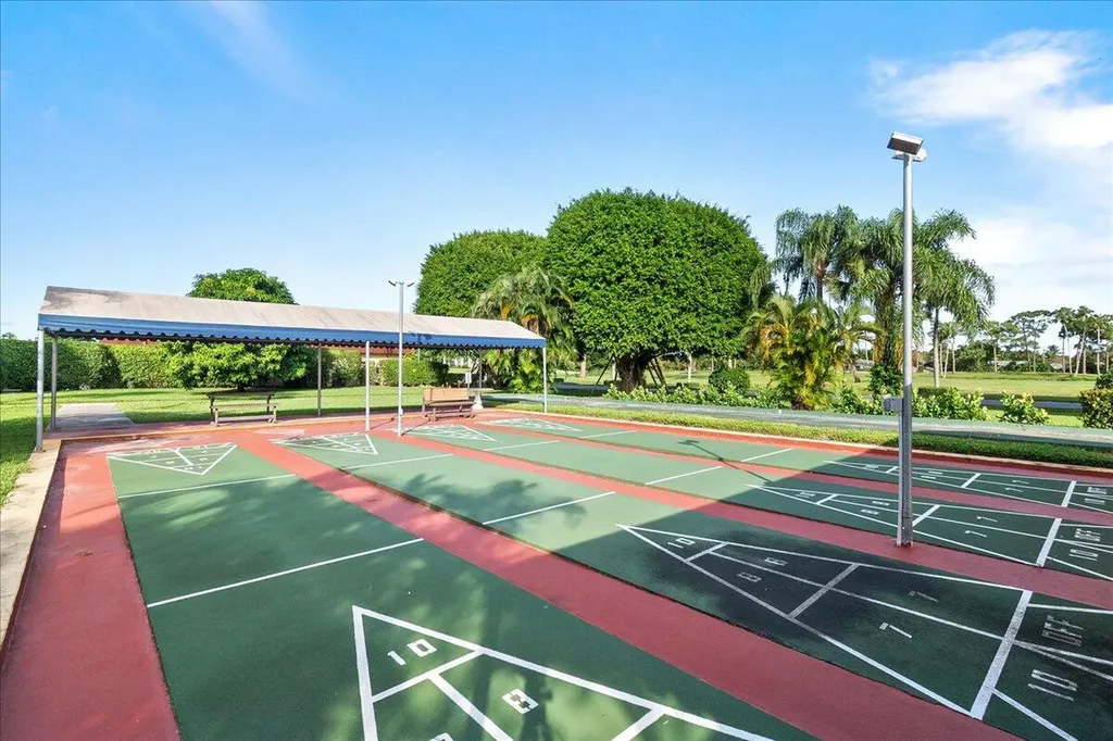 6698 10th Avenue N Lake Worth FL 33461