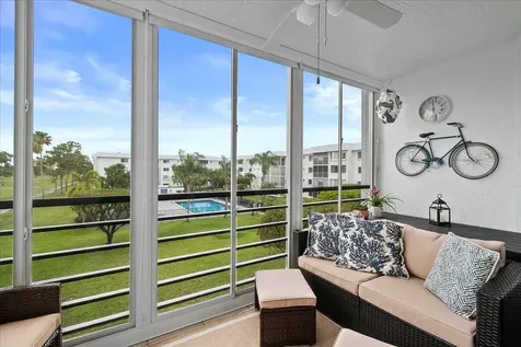 6698 10th Avenue N Lake Worth FL 33461