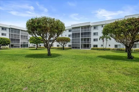 6698 10th Avenue N Lake Worth FL 33461