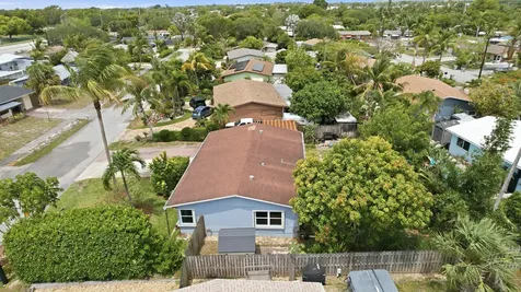 941 NE 23rd Court Pompano Beach FL 33064