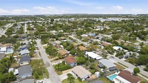 941 NE 23rd Court Pompano Beach FL 33064
