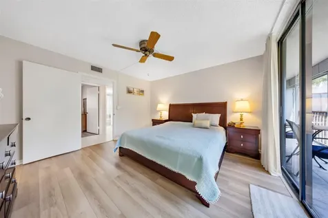 5250 Las Verdes Circle Delray Beach FL 33484