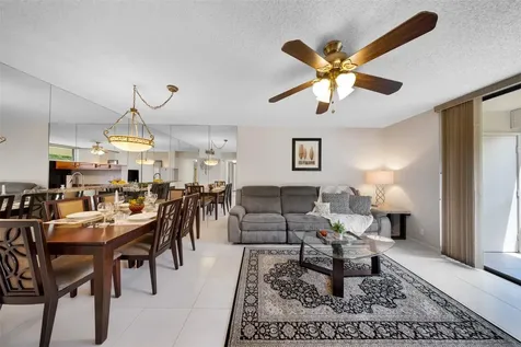5250 Las Verdes Circle Delray Beach FL 33484