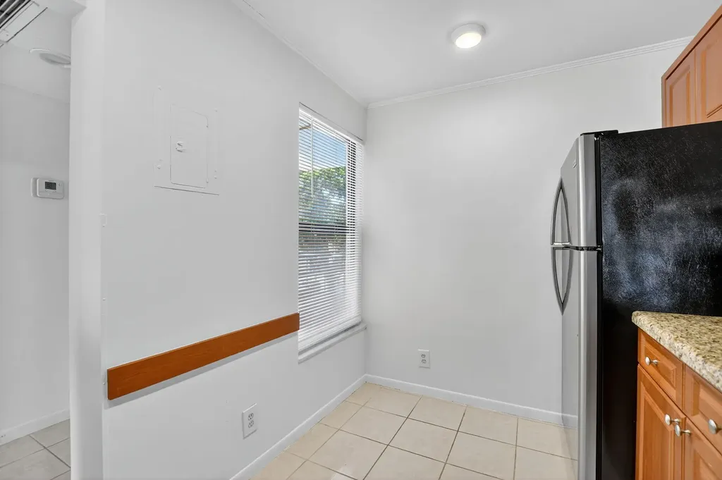 11 Royal Palm Way Boca Raton FL 33432