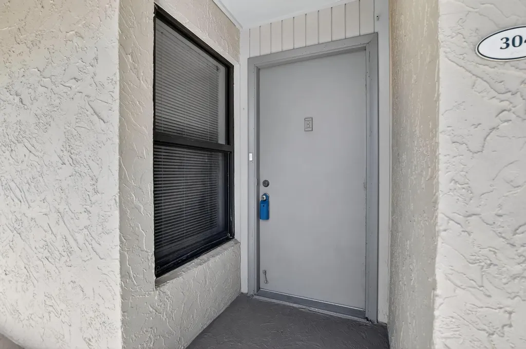 11 Royal Palm Way Boca Raton FL 33432